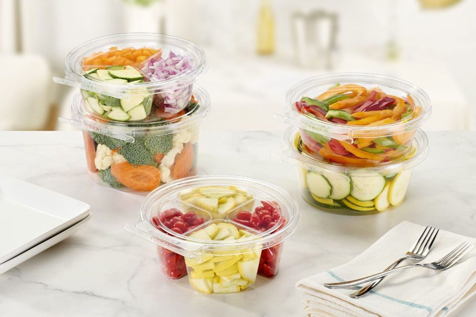 Inline Plastics Launches Wider Sandwich Container for Premium Deli Programs